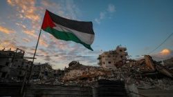 गज़ा में फिलिस्तीनी ध्वज