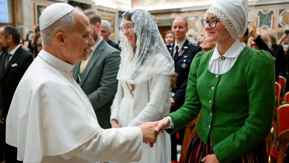 Il Papa a fedeli Lettonia, affrontare le turbolenze con fede