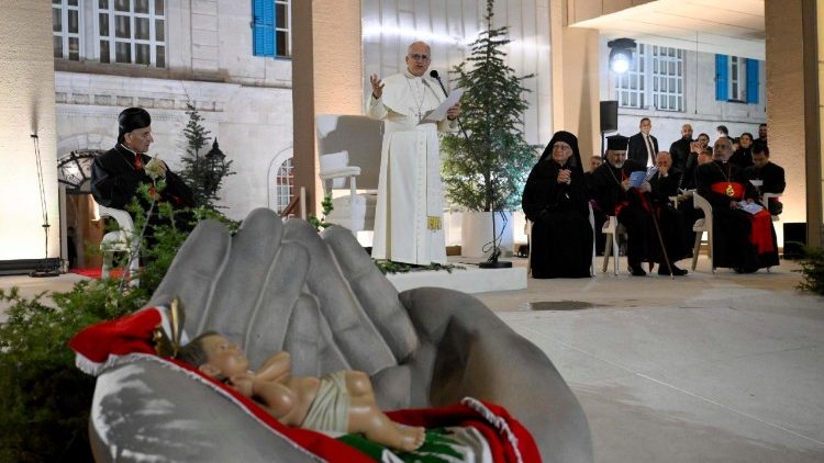 Leó pápa beszédében reményre buzdította a libanoni fiatalokat