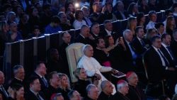 இசை நிகழ்ச்சியில் திருத்தந்தை 