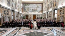 Pāvests Leons XIV tiekas ar Pontifikālā Kristīgās arheoloģijas institūta kopienu