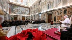 Papa incontra promotori e artisti del "Concerto di Natale"
