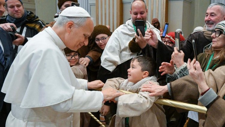 Папата сред участниците в шествието