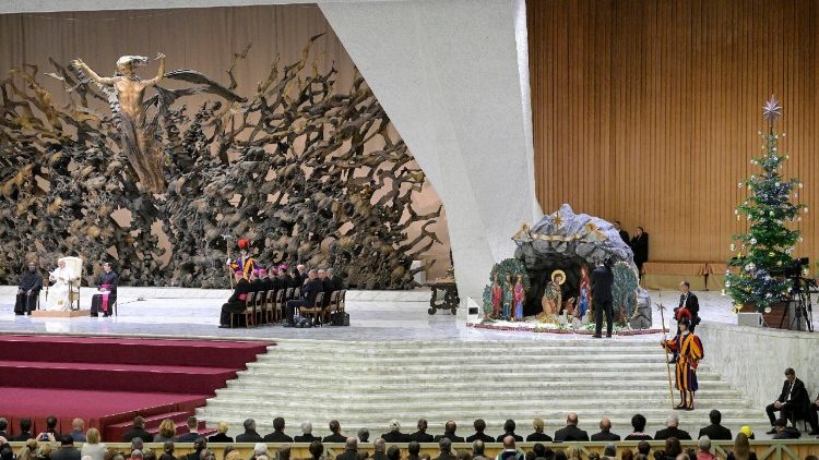 البابا لاوُن الرابع عشر يستقبل مانحي شجرة الميلاد والمذود ١٥ كانون الأول ديسمبر ٢٠٢٥