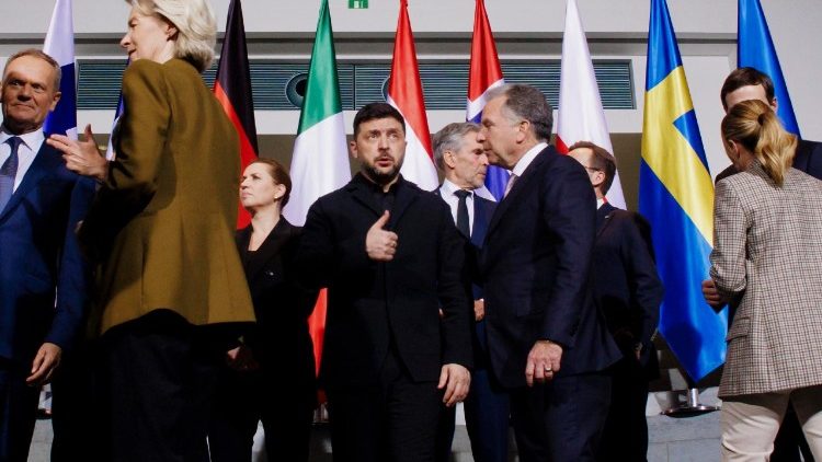 Die Gespr&auml;che in Berlin