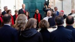 Popiežius prie Italijos Senato bibliotekos