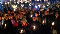 An dem Gedenken zum ersten Jahrestag des Anschlages nahmen zahlreiche Menschen teil