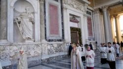 Bezárult a Népek Apostola bazilikájának Szent Kapuja