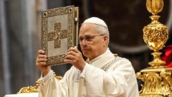 Il Papa nella Basilica di San Pietro per messa Giornata Mondiale della Pace