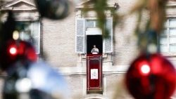 Il Papa fa auguri per il nuovo anno con la benedizione di San Francesco