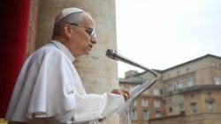 Il Papa, auguri di Natale ai cristiani d'Oriente