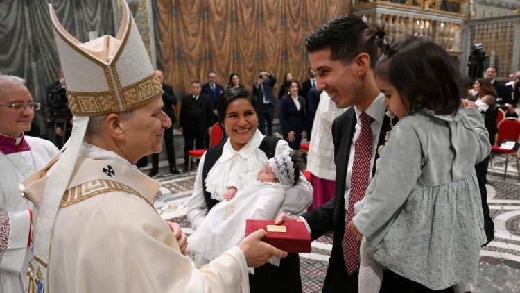 Kwa njia ya Ubatizo waamini wanashiriki: Unabii, Ukuhani na Ufalme wa Kristo