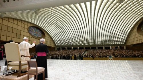 നമ്മെ ദാസരല്ല, സ്നേഹിതരായി കരുതുകയും സംവദിക്കുകയും ചെയ്യുന്നവനാണ് ദൈവം: ലിയോ പതിനാലാമൻ പാപ്പാ