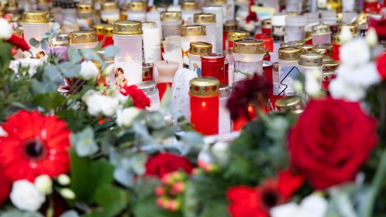 Site mémorial des victimes de l'incendie de Crans-Montana- Photo d'illustration