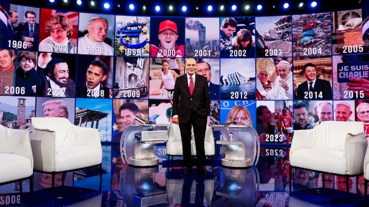 البابا يوجه رسالة إلى أسرة برنامج Porta a Porta في الذكرى السنوية الثلاثين لانطلاقته