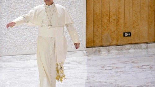 El Papa urge a leer la Palabra de Dios en su contexto sin fundamentalismos
