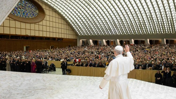 ಜಗದ್ಗುರು XIV ನೇ ಲಿಯೋರವರು ಅವರ ವಿಶ್ವವ‌್ಯಾಪಿ ಪ್ರಾಥ೯ನಾ ಜಾಲವನ್ನು ಭೇಟಿ ಮಾಡಿದರು.