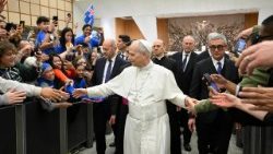 Il Papa, mai pi� antisemitismo, fermare l'orrore del genocidio ovunque