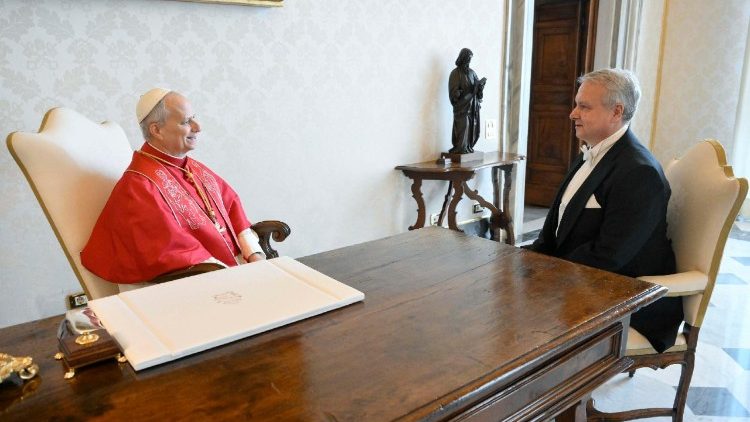 A megbesz&eacute;l&eacute;s  