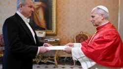 A megbízólevél átadása 