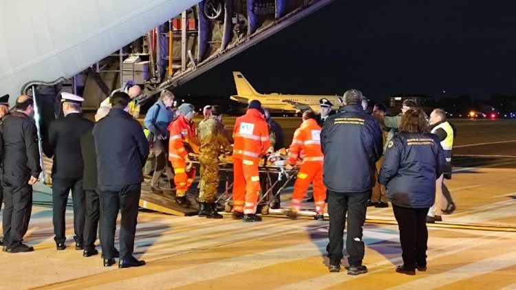 وصول دفعة جديدة من المرضى الفلسطينيين إلى إيطاليا لتلقي العلاج