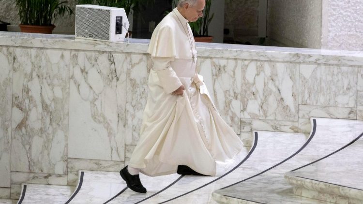 Il Papa in Aula Paolo VI per l'udienza generale