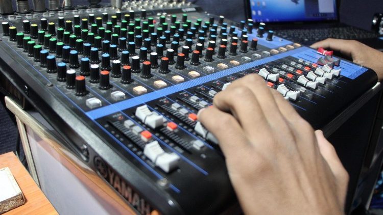 Světový den rozhlasu  (World Radio Day) vyhlásilo UNESCO poprvé v roce 2011, připadá na 13. února