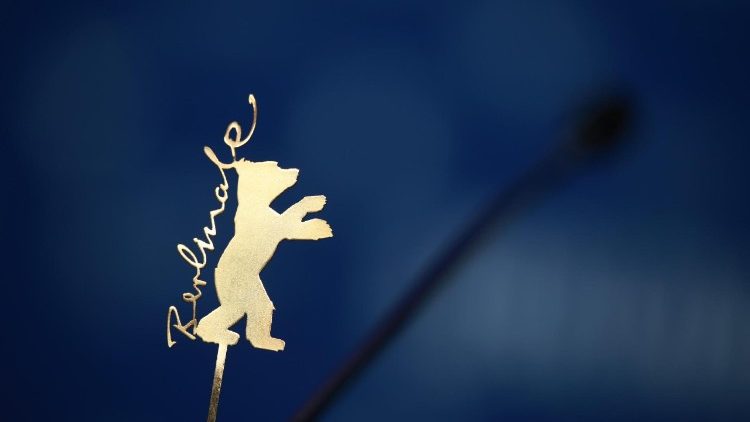 Залатая статуэтка "Берлінскага мядзведзя" - галоўная ўзнагарода Берлінскага міжнароднага кінафестывалю