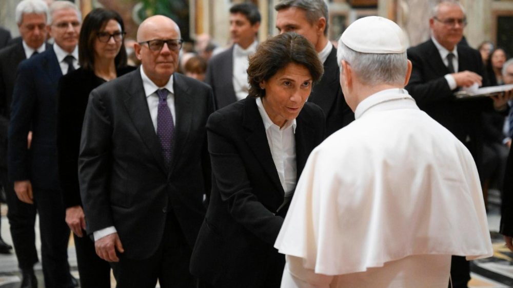 Papa me prefektët e Republikës Italiane