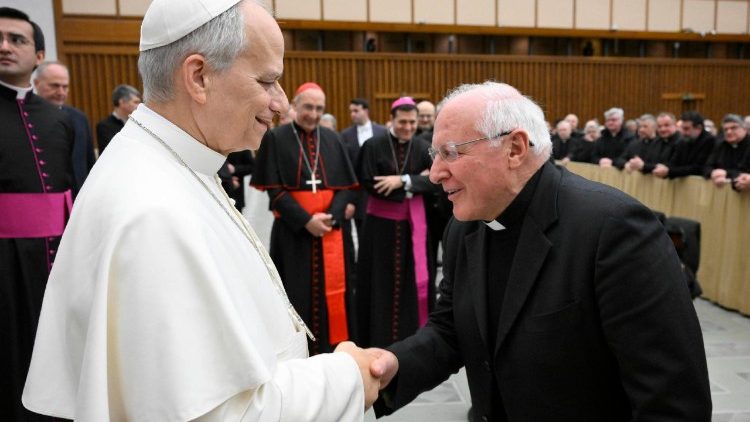 Momentaufnahme von der Begegnung mit den Priestern Roms