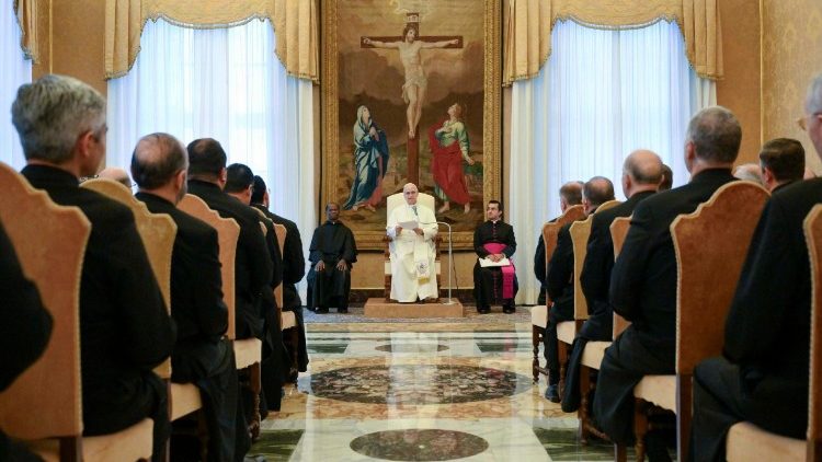 Pāvests tiekas ar Kristus leģionāru kongregācijas pārstāvjiem
