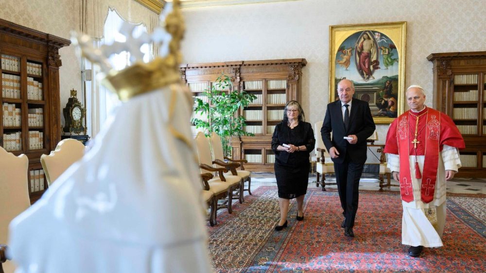 Prezident Maďarské republiky, Tamás Sulyok na audienci u papeže Lva XIV., 21. 2. 2026