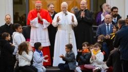 Il Papa, 'bella questa parrocchia dove tutti sono benvenuti'