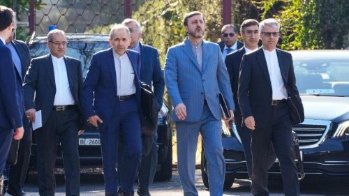 EUA-Ir&atilde; ainda distantes sobre o programa nuclear iraniano: as negocia&ccedil;&otilde;es continuam