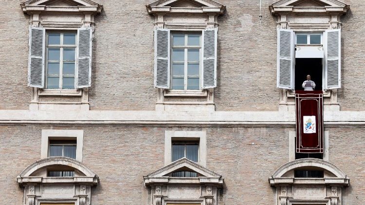 Pope Leo XIV� Angelus prayer in Vatican