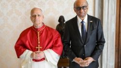 Papa Leone riceve in udienza il presidente di Singapore, Tharman Shanmugaratnam