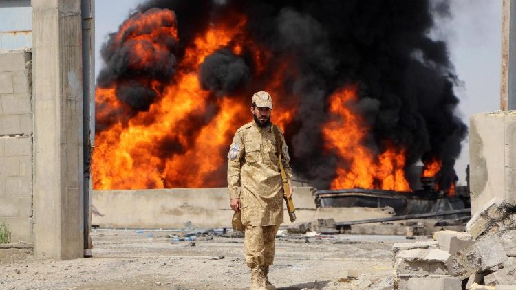 Missili pakistani cadono a Kandahar, Afghanistan