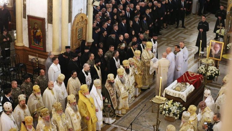 जॉर्जिया के प्राधिधर्माध्यक्ष इलिया द्वितीय का त्बिलिसी में अंतिम संस्कार