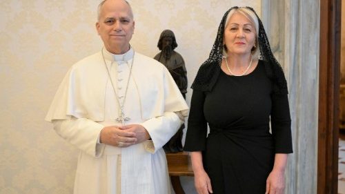 ലിയോ പതിനാലാമൻ പാപ്പായും ബോസ്നിയ എർസഗോവ്ന മന്ത്രിസഭാ ചെയർമാൻ ക്രിസ്റ്റോയും കൂടിക്കാഴ്ച നടത്തി