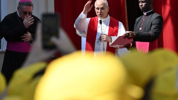 Il Papa, ostentazione di forza e logica di prevaricazione compromettono la pace