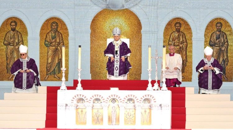 திருப்பலியில் திருத்தந்தை லியோ 