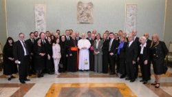 Leó pápa az Ausilia Alapítvány képviselőivel