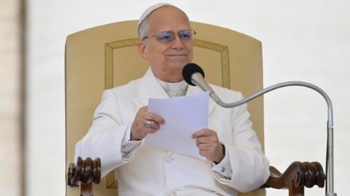 மறைக்கல்வி உரை வழங்கும் திருத்தந்தை 