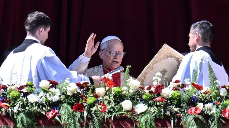 संत पापा का आर्शीवाद 