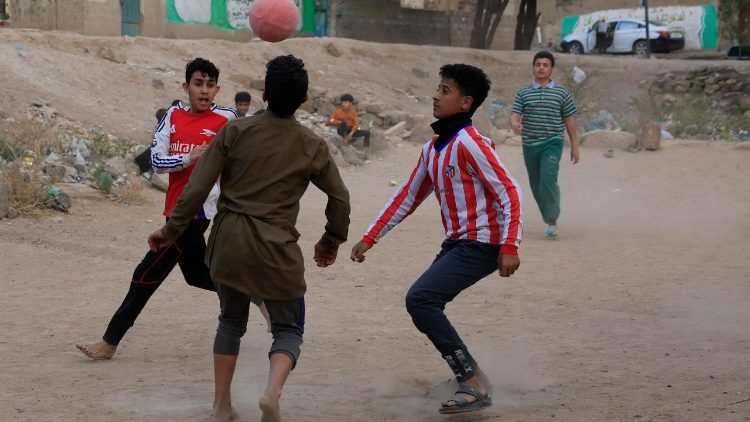Giovani calciatori yemeniti