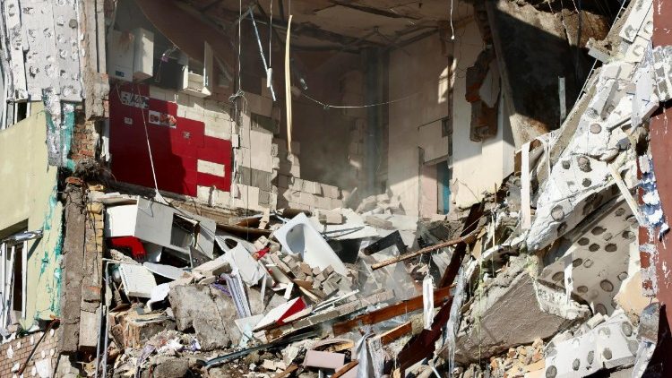 Une frappe russe ayant visé un immeuble résidentiel à Odessa, en Ukraine, le 6 avril 2026, dans le contexte de l'invasion russe en cours.