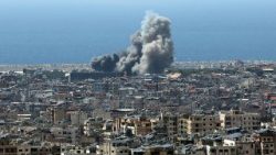 Israele lancia attacchi aerei su vasta scala contro Beirut e diverse zone del Libano