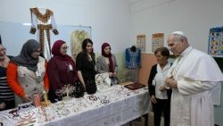 ಆಗಸ್ಟಿನಿಯನ್ ಮಿಷನರಿ ಸಿಸ್ಟರ್ಸ್ ನಡೆಸುತ್ತಿರುವ ಅಲ್ಜಿಯರ್ಸ್‌ನಲ್ಲಿರುವ ಸೆಂಟರ್ ಫಾರ್ ವೆಲ್ಕಮ್ ಅಂಡ್ ಫ್ರೆಂಡ್‌ಶಿಪ್‌ಗೆ ಜಗದ್ಗುರು ಲಿಯೋರವರು ಭೇಟಿ ನೀಡಿದರು