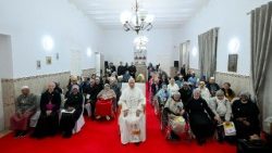 2026.04.14 Udhëtimi Apostolik në Algjeri - Vizita Papës në Shtëpinë e të Moshuarve