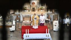 ലിയോ പതിനാലാമൻ പാപ്പാ അന്നബായിൽ വിശുദ്ധ ബലിയർപ്പിക്കുന്നു